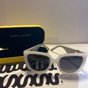 Marc Jacobs White Cat Eye Sunglasses MJ Designer 54-19-145 NEW with case